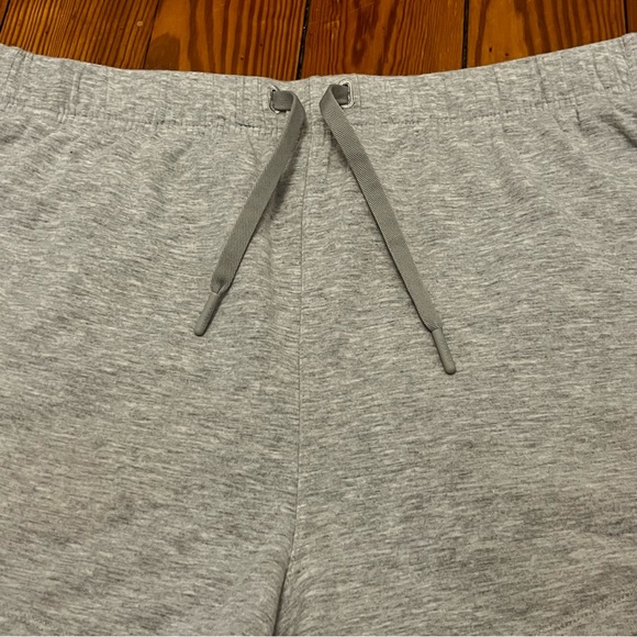 Baleaf Women’s High Waisted Athletic Jersey Elastic Drawstring Shorts Pockets L - Picture 3 of 14